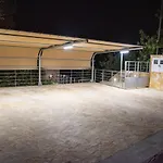 Nikole's Cozy 80m2 * Tirós