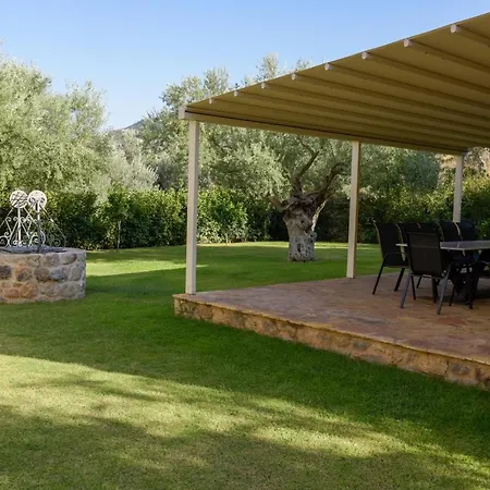 Nikole's Cozy 80m2 Hébergement de vacances *