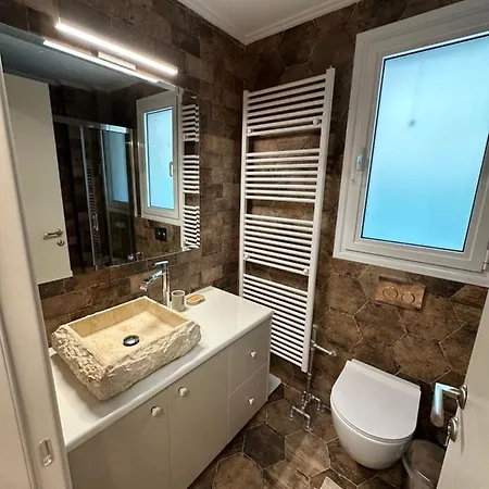펜션 Nikole's Cozy 80m2 Tirós