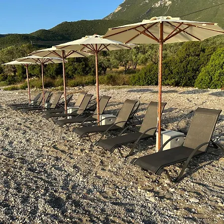 Nikole's Cozy 80m2 Ferienhaus Tirós