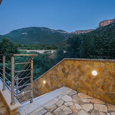 Dom wakacyjny Nikole's Cozy 80m2 Tirós