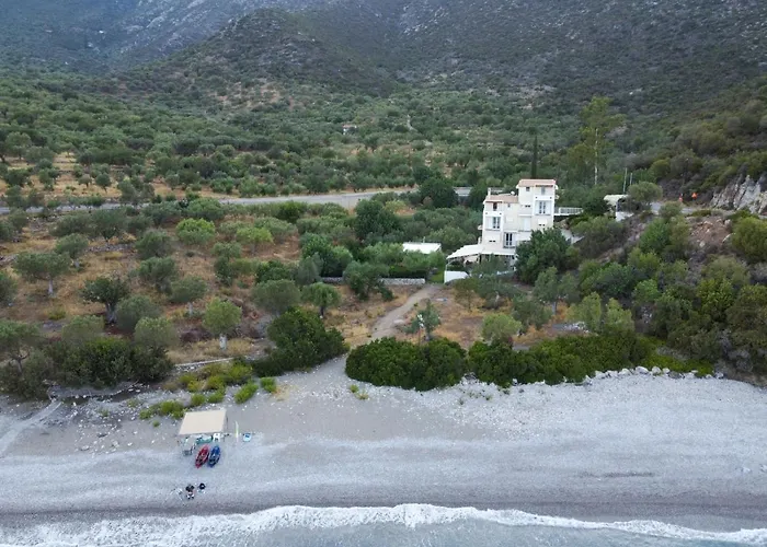 Nikole's Cozy 80m2 Tirós